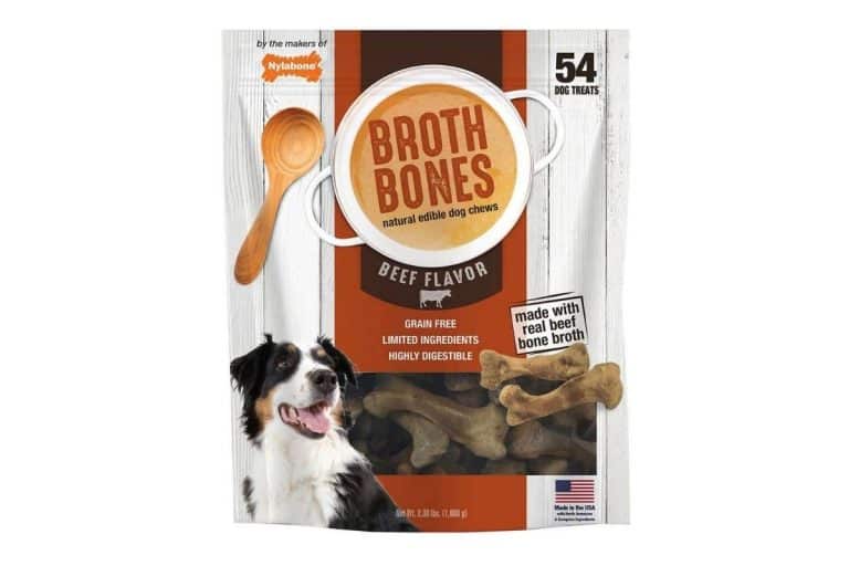9 Best StoreBought Bone Broth For Dogs (Plus Easy Homemade Recipes)